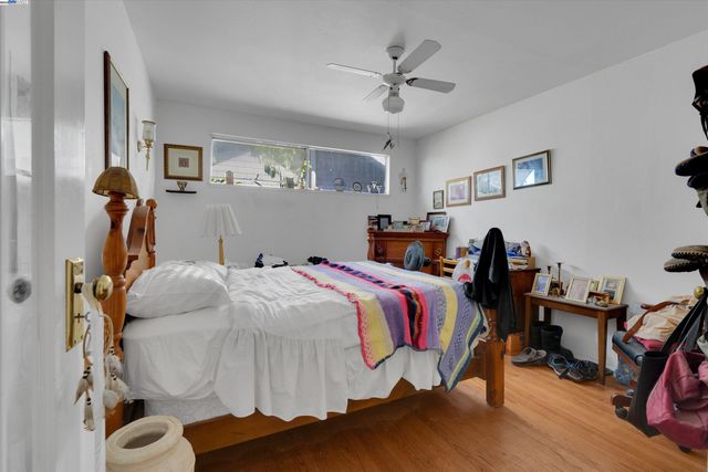 1916 E 30Th St, Oakland, CA 94606