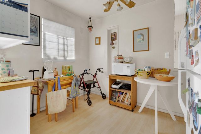 1916 E 30Th St, Oakland, CA 94606