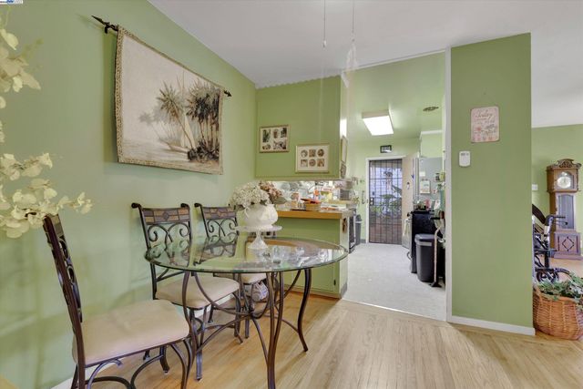 1916 E 30Th St, Oakland, CA 94606