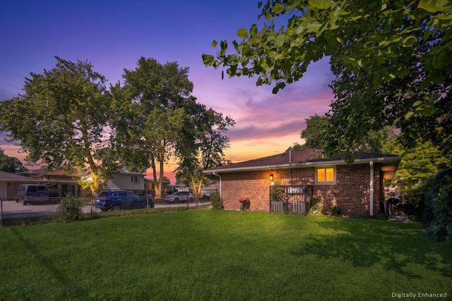 14000 S Hoxie Avenue, Burnham, IL 60633