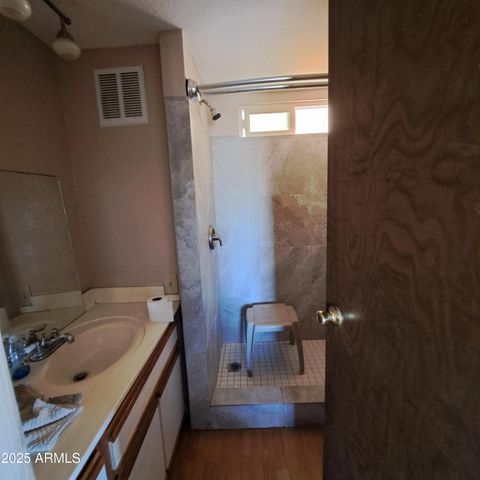 214 E MARY LOU Court, Queen Valley, AZ 85118