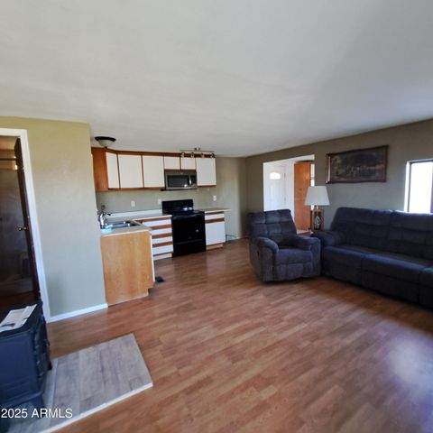 214 E MARY LOU Court, Queen Valley, AZ 85118