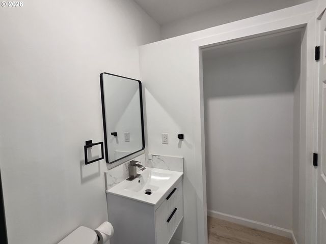 2812 N 4TH St, La Grande, OR 97850