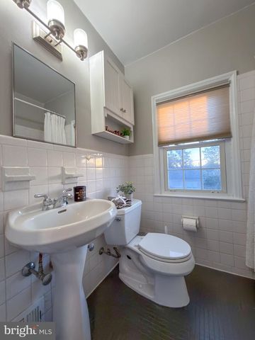 2120 N BRANDYWINE ST, Arlington, VA 22207