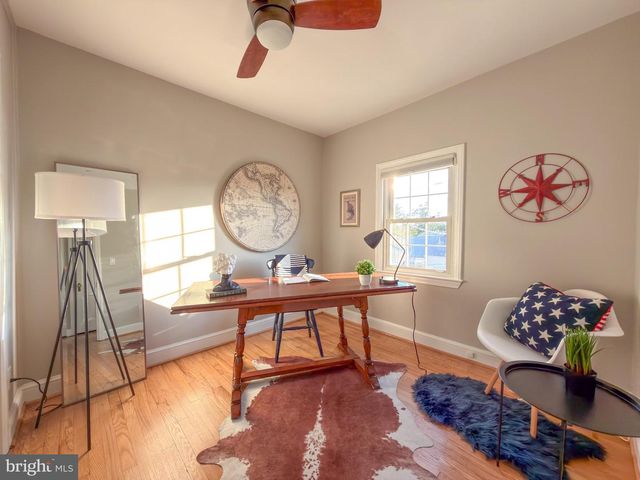 2120 N BRANDYWINE ST, Arlington, VA 22207