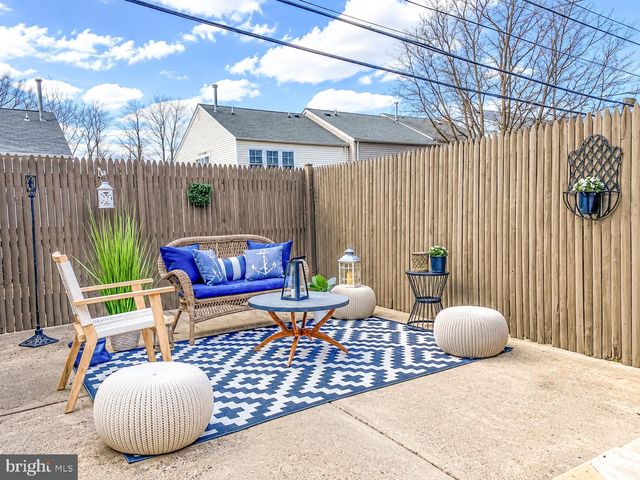 2120 N BRANDYWINE ST, Arlington, VA 22207