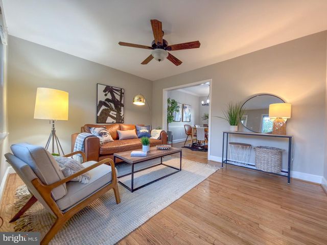 2120 N BRANDYWINE ST, Arlington, VA 22207