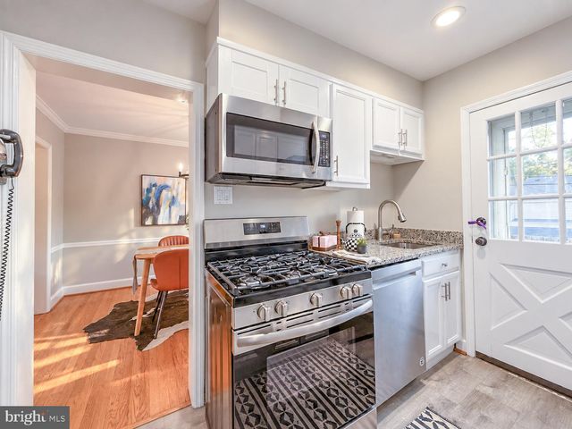 2120 N BRANDYWINE ST, Arlington, VA 22207