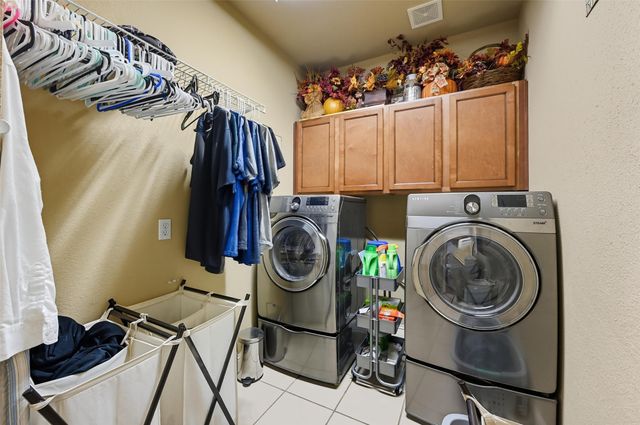 4501 Woodcrest Lane, Mansfield, TX 76063