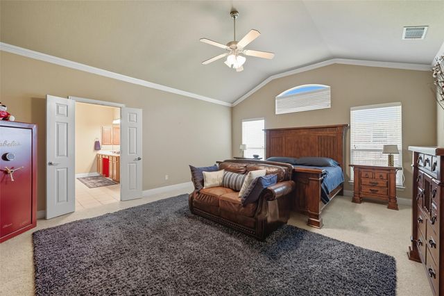 4501 Woodcrest Lane, Mansfield, TX 76063
