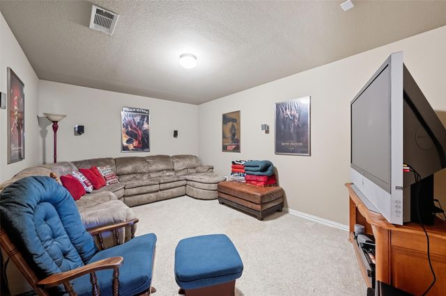 4501 Woodcrest Lane, Mansfield, TX 76063