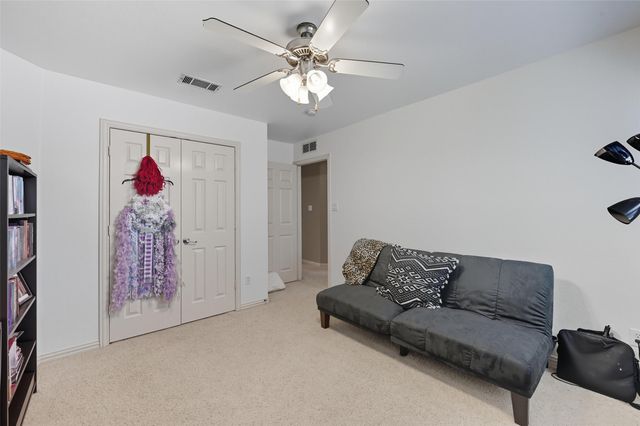 4501 Woodcrest Lane, Mansfield, TX 76063