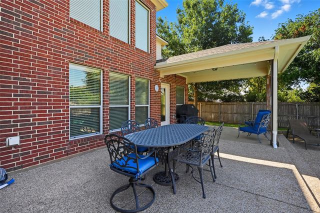 4501 Woodcrest Lane, Mansfield, TX 76063