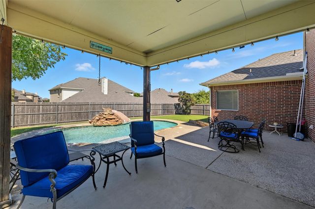 4501 Woodcrest Lane, Mansfield, TX 76063