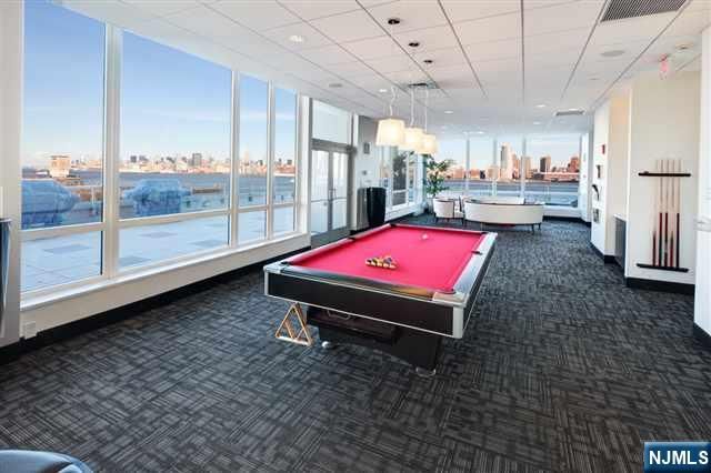 2 2nd Street 1608, Jersey City, NJ 07302