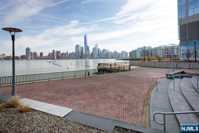 2 2nd Street 1608, Jersey City, NJ 07302