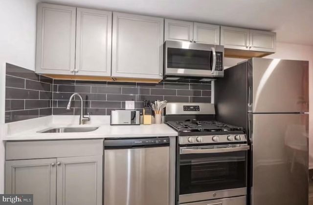 756 19TH ST NE, Washington, DC 20002