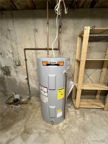 102 White Rock Road B, Westerly, RI 02891