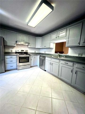 102 White Rock Road B, Westerly, RI 02891