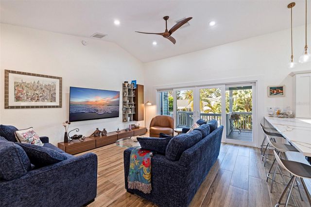 842 2ND AVENUE S, Tierra Verde, FL 33715