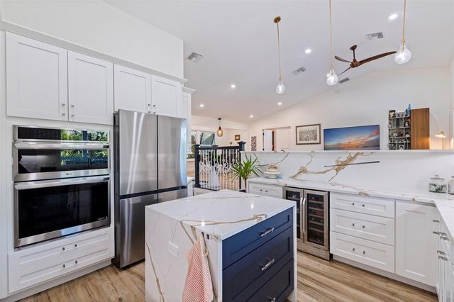 842 2ND AVENUE S, Tierra Verde, FL 33715