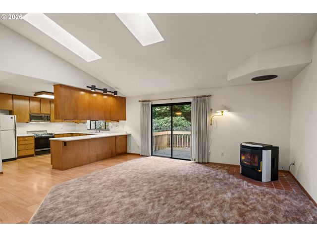 1730 ARCH Ln, Brookings, OR 97415