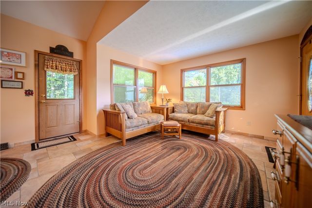 4502 Glen Eagle Drive, Brecksville, OH 44141