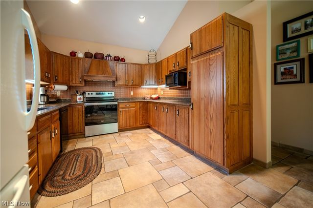 4502 Glen Eagle Drive, Brecksville, OH 44141