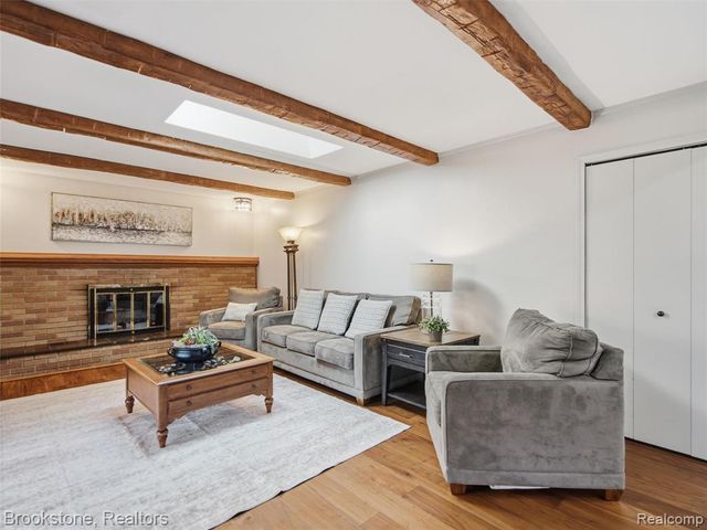 52429 Southdown Road, Shelby Twp, MI 48316