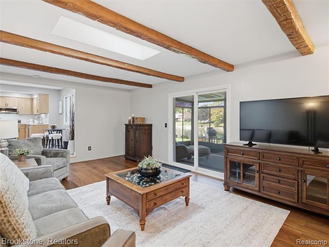 52429 Southdown Road, Shelby Twp, MI 48316