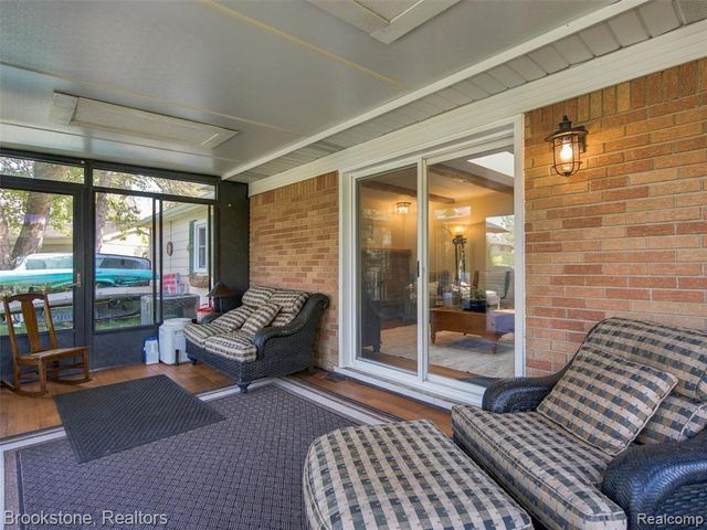 52429 Southdown Road, Shelby Twp, MI 48316