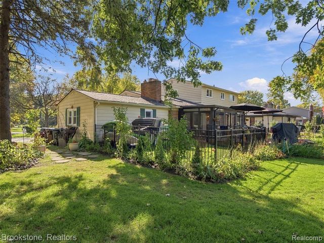 52429 Southdown Road, Shelby Twp, MI 48316