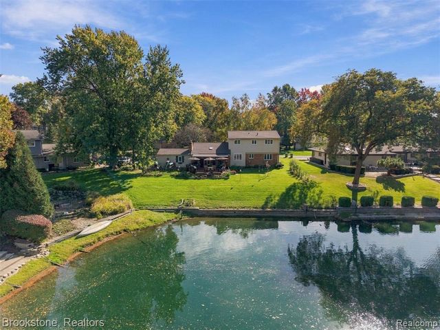 52429 Southdown Road, Shelby Twp, MI 48316