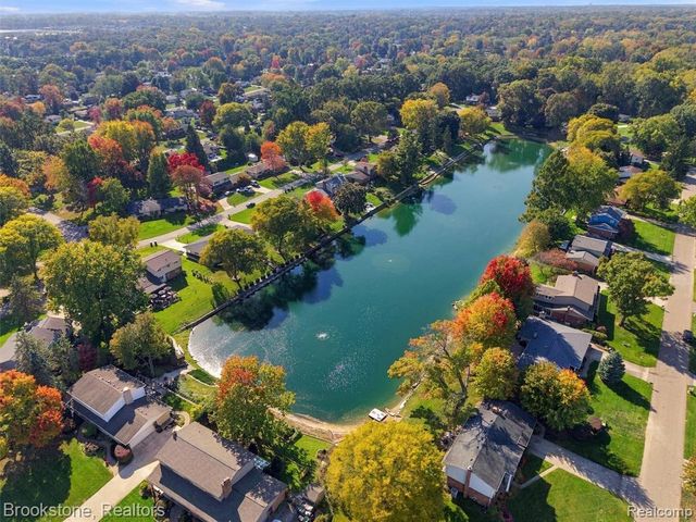 52429 Southdown Road, Shelby Twp, MI 48316