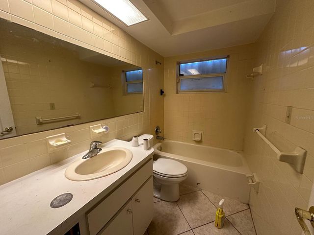 1204 STOVER COURT, Holiday, FL 34691