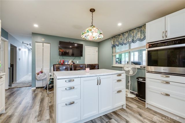 1000 Skyview Drive, West Carrollton, OH 45449