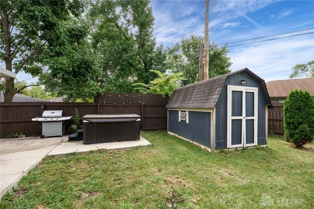 1000 Skyview Drive, West Carrollton, OH 45449
