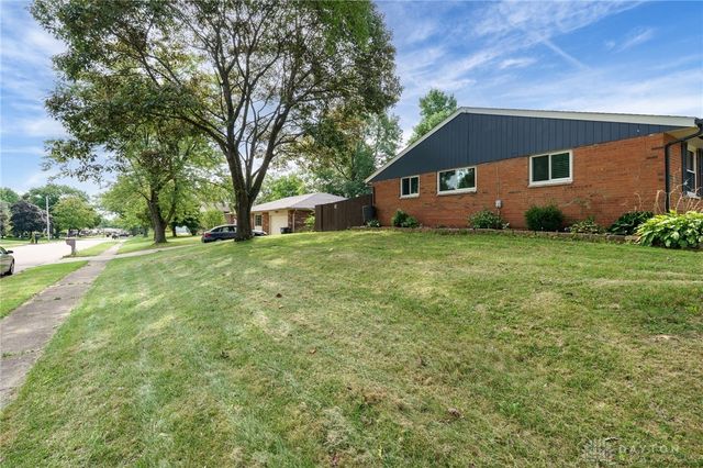 1000 Skyview Drive, West Carrollton, OH 45449