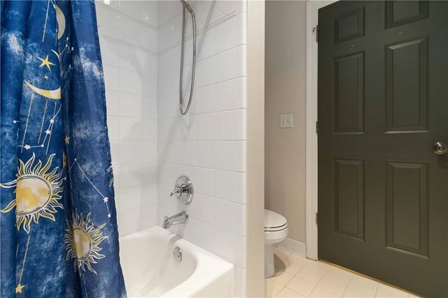 1421 Hedgewood NW Lane, Kennesaw, GA 30152