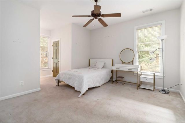 1421 Hedgewood NW Lane, Kennesaw, GA 30152