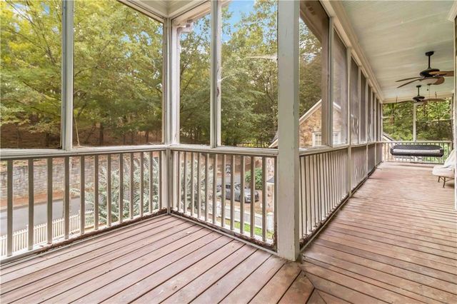 1421 Hedgewood NW Lane, Kennesaw, GA 30152