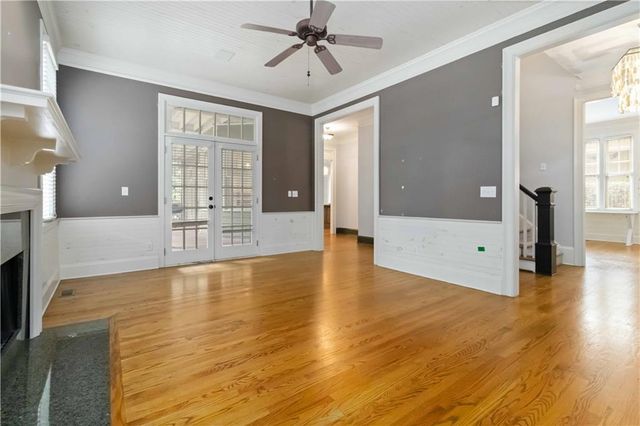 1421 Hedgewood NW Lane, Kennesaw, GA 30152