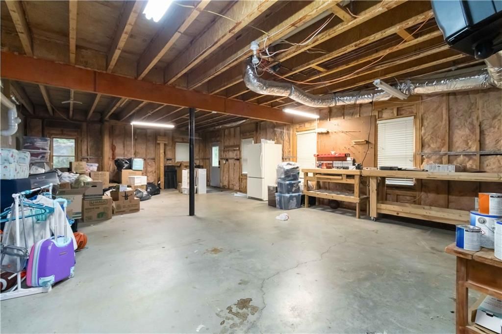 Image 43 of property listing at 1421 Hedgewood Lane NW, Kennesaw, GA 30152