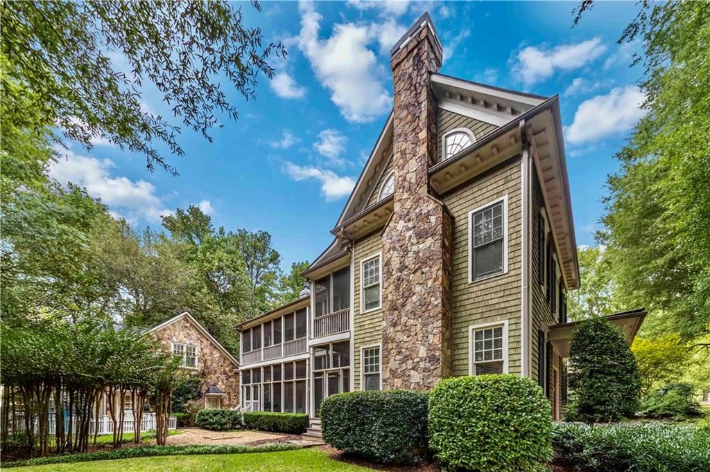 Image 61 of property listing at 1421 Hedgewood Lane NW, Kennesaw, GA 30152