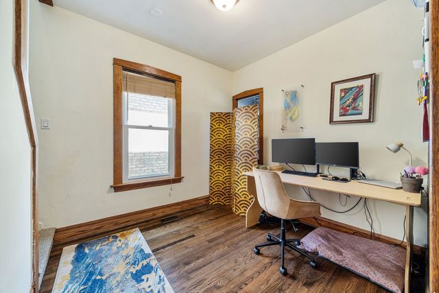 5236 W Cuyler Avenue, Chicago, IL 60641