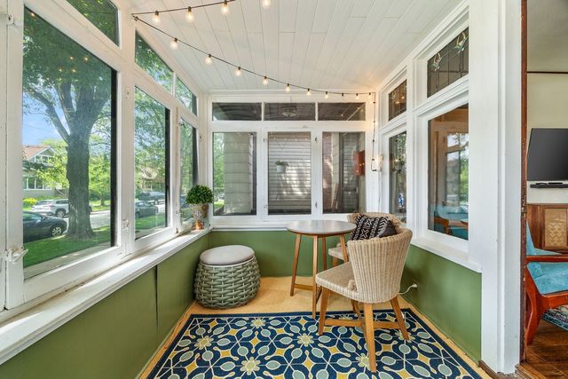 5236 W Cuyler Avenue, Chicago, IL 60641