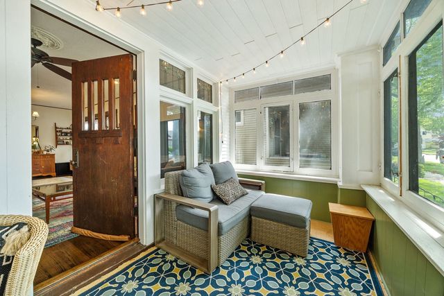 5236 W Cuyler Avenue, Chicago, IL 60641