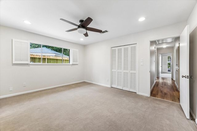 9402 Brig O Doon Circle, Houston, TX 77096