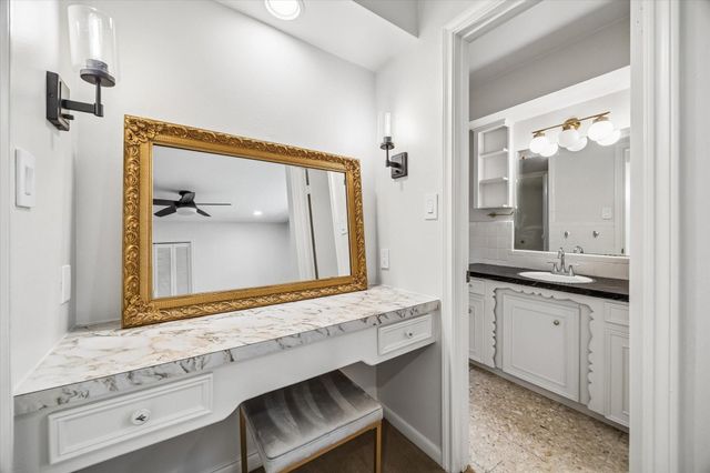9402 Brig O Doon Circle, Houston, TX 77096