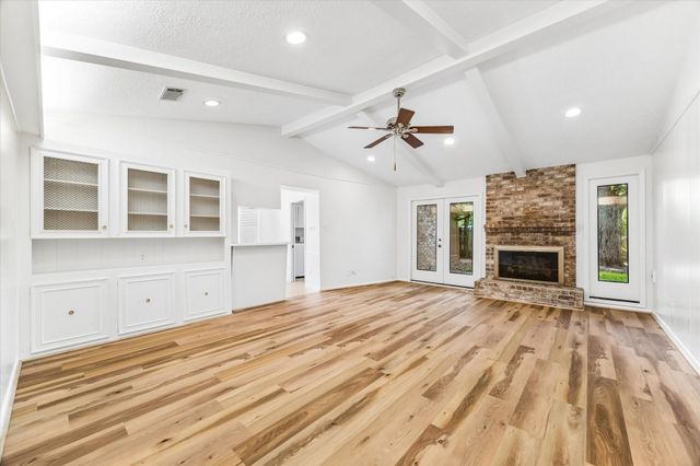 9402 Brig O Doon Circle, Houston, TX 77096